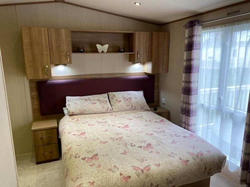 Kingfisher Court 2 Tattershall Lakes With Hot Tub מראה חיצוני תמונה